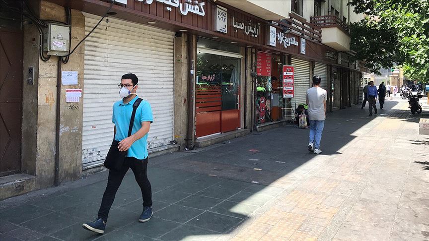 İran'da riskli bölgelerde yeni koronavirüs tedbirleri devrede