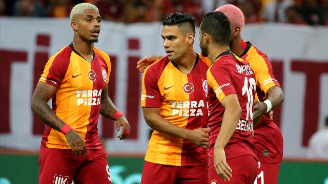 Galatasaray'ın Alanyaspor maçı kamp kadrosunda Falcao ve Lemina yer almadı