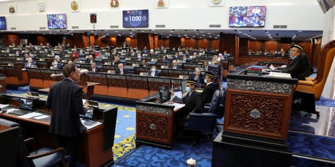 Malezya'da koronavirüs tedbirleri sonrası ilk meclis oturumu yapıldı