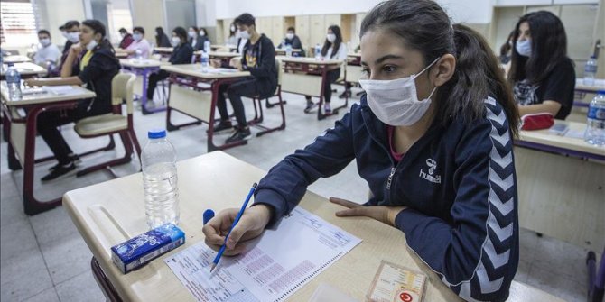 Milli Eğitim Bakanı Selçuk: LGS kapsamındaki merkezi sınavda soru iptali olmadı