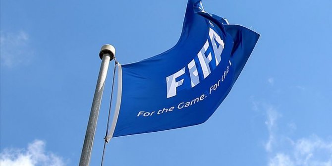 FIFA, 5 oyuncu değişikliği kuralının uygulanacağı süreyi uzattı