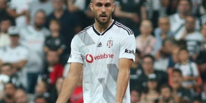 Beşiktaş'ta Derbi Öncesi Kritik Ayrılık