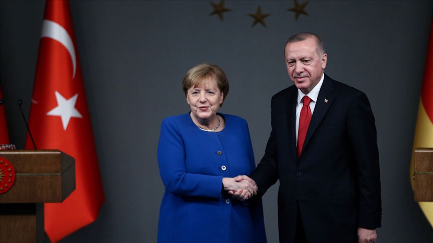 Cumhurbaşkanı Erdoğan'dan Merkel'le önemli görüşme
