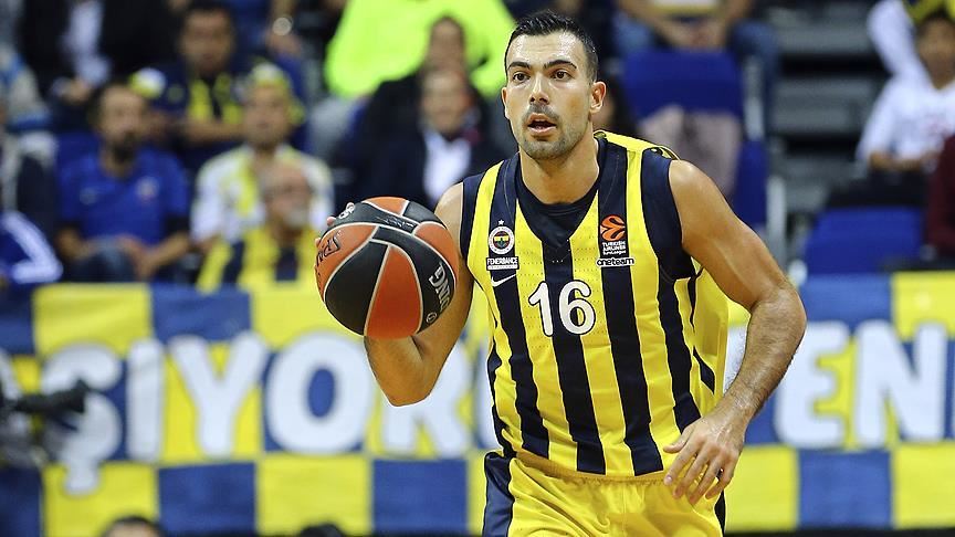 Fenerbahçe Beko'dan ayrılan Kostas Sloukas, Olympiakos'a döndü