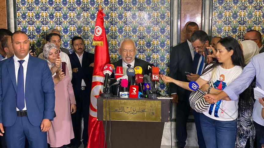 Tunus Meclis Başkanı Gannuşi yeniden güvenoyu aldı