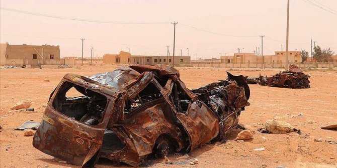 Libya'da Sirte düğümü için siyasi çözüm aranırken Hafter'in askeri yığınakları devam ediyor