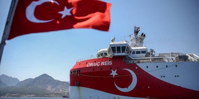 Türkiye Oruç Reis'le güneyindeki Yunan-Rum-Mısır kuşatmasını kırıyor