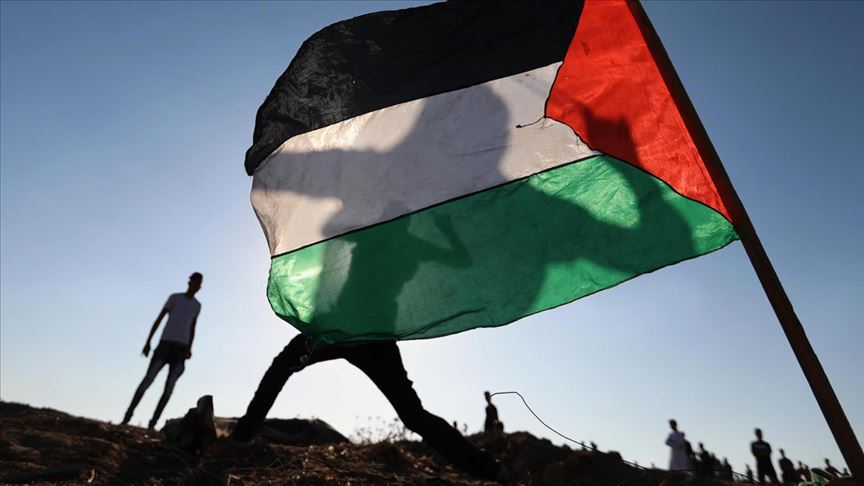 Filistin BAE-İsrail normalleşme anlaşmasına tepki için Abu Dabi’deki büyükelçisini geri çekti