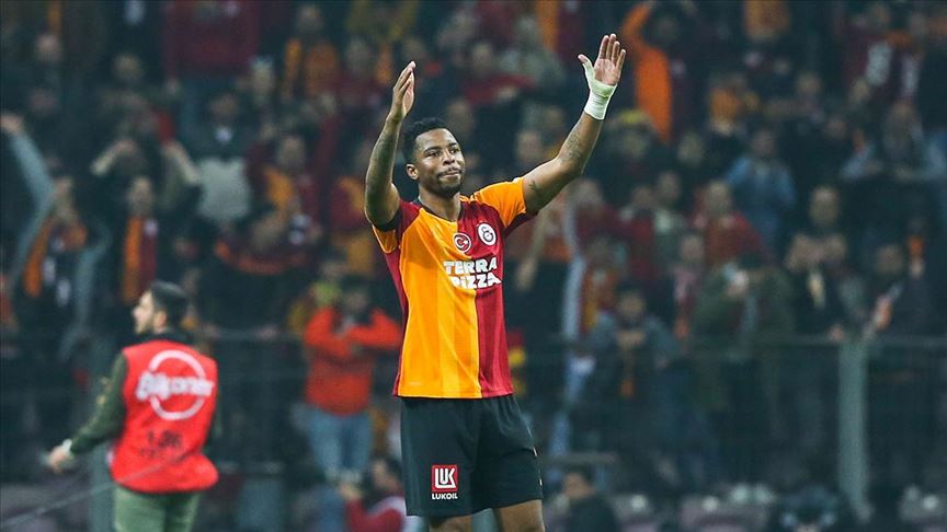 Galatasaray, Ryan Donk'un sözleşmesini uzattı