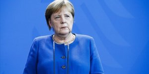 Şansölye Merkel siyaseti bırakmaya hazırlanıyor