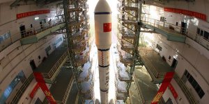 Çin uzaya deprem izleme uydusu gönderdi