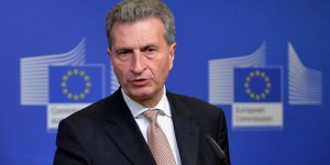 Oettinger'den Türkiye için çağrı