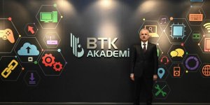 Ulaştırma ve Altyapı Bakanı Abdulkadir Uraloğlu BTK Akademiyi ziyaret etti