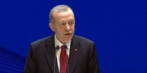 Cumhurbaşkanı Erdoğan'dan 24 Kasım Öğretmen Günü programında müjde: Çalışan emekliye beş bin lira ikramiye