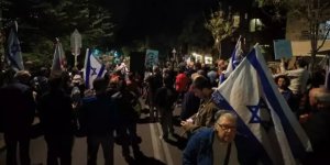 Netanyahu'yu şoke eden protesto! İstifa çağrısı! 'Suçlu, suçlu' sloganları