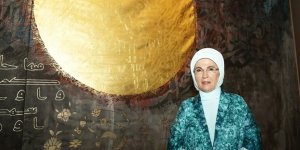 Emine Erdoğan Katar'da İslam Sanatları Müzesi'ni ziyaret etti