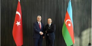 Ticaret Bakanı Ömer Bolat, temaslarda bulunduğu Azerbaycan'da Ekonomi Bakanı Mikayıl Cabbarov'la görüştü.