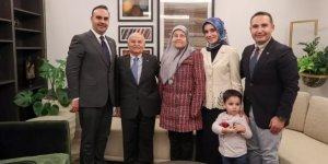 Sanayi ve Teknoloji Bakanı Kacır, Türkiye'nin ilk uzay yolcusu astronot Gezeravcı'nın ailesi ile bir araya geldi