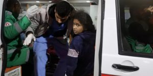 Filistin Kızılayı: Gazze ve kuzey kentlerinden 60 yaralı ve hasta tahliye edildi