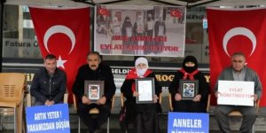 Muşlu ailelerin DEM Parti önündeki eylemi sürüyor