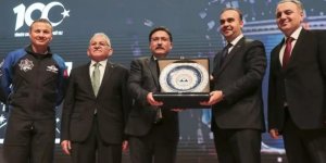 Bakan Kacır: "Uzay alanında da Savunma sanayi gibi bir ekosistemi hep birlikte inşa edeceğiz"