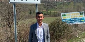 18 yaşında muhtar oldu