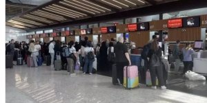 İstanbul'daki havalimanları ve Büyük İstanbul Otogarında Ramazan Bayramı tatili yoğunluğu sürüyor