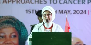 Emine Erdoğan'dan Nijerya'da kanser için mücadele çağrısı