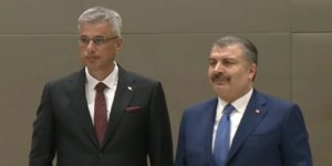 Sağlık Bakanlığı'nda devir teslim: Fahrettin Koca, görevi Kemal Memişoğlu'na devretti