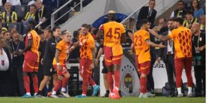 Dev derbide Galatasaray sevindi