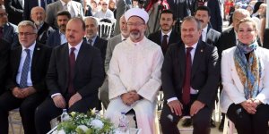 Diyanet İşleri Başkanı Erbaş: Bizim ilmimiz insanlığı yaşatmak içindir