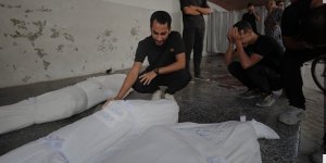 Gazze'deki hükümetten İsrail açıklaması: Katliamlarıyla soykırımı genişletiyor