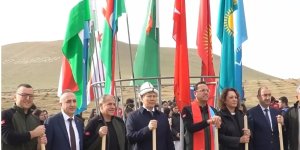 Türk dünyası geleceğe umut ekti