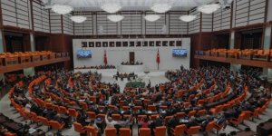 TBMM'de yoğun mesai bu hafta da sürecek! Ruhsatsız silahın ve yetkisiz çakar kullanımının cezası artacak