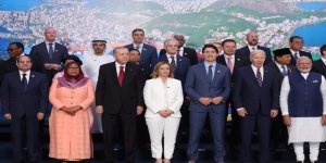 Cumhurbaşkanı Erdoğan, G20 lideriyle aile fotoğrafı çekildi