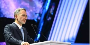 Fahrettin Altun'dan 'yapay zeka' mesajı: Türkiye güçlü yatırımlar yapıyor