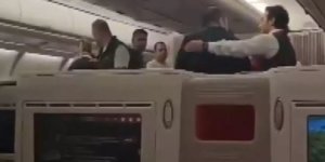 Uçakta olay çıkardı, kara listeye alındı