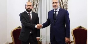 Bakan Fidan Ermenistanlı mevkidaşı Mirzoyan'la görüştü