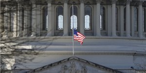 Federal Hükümet için Eylül'e Kadar Fonlama Tasarısı Meclisten Geçti