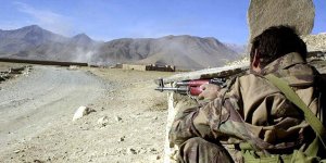 Afganistan'da Taliban ile DEAŞ çatıştı