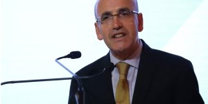 Bakan Şimşek ve Indrawati ekonomik işbirliği için buluştu