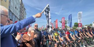 Bakan Uraloğlu "5. Arsin-Santa-Taşköprü Yol Bisikleti Yarışları"nın startını verdi