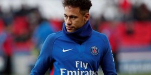 Neymar, PSG'de kalıyor