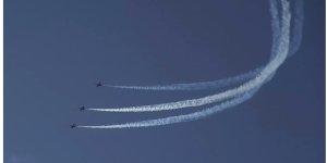 Türk Yıldızları İzmir'de prova uçuşu yaptı