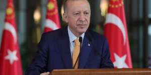 Cumhurbaşkanı Erdoğan'dan A Milli Futbol Takımı'na tebrik telefonu