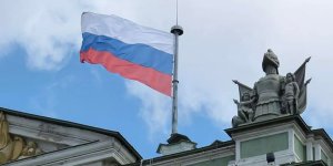 Rusya'dan Macron'a tepki... ''Fransa'da Cumhurbaşkanı yok, Kiev'in avukatı var''