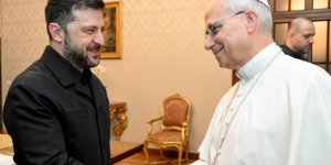 Papa 14. Leo, Ukrayna Devlet Başkanı Zelenski ile görüştü