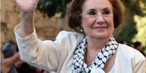 Sanatçı Gülsen Tuncer 81 yaşında hayatını kaybetti