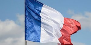 Fransa Katar'a uygulanan ambargo için harekete geçti
