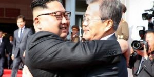 Kuzey Kore'ye ayak bastı! Sürpriz buluşma